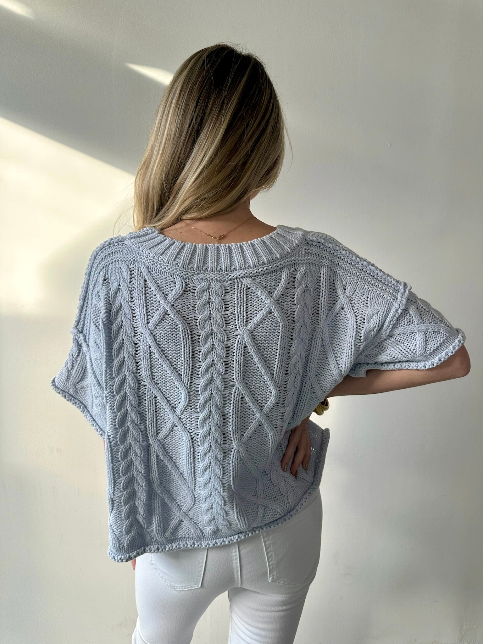 Round Neck Knit Sweater top