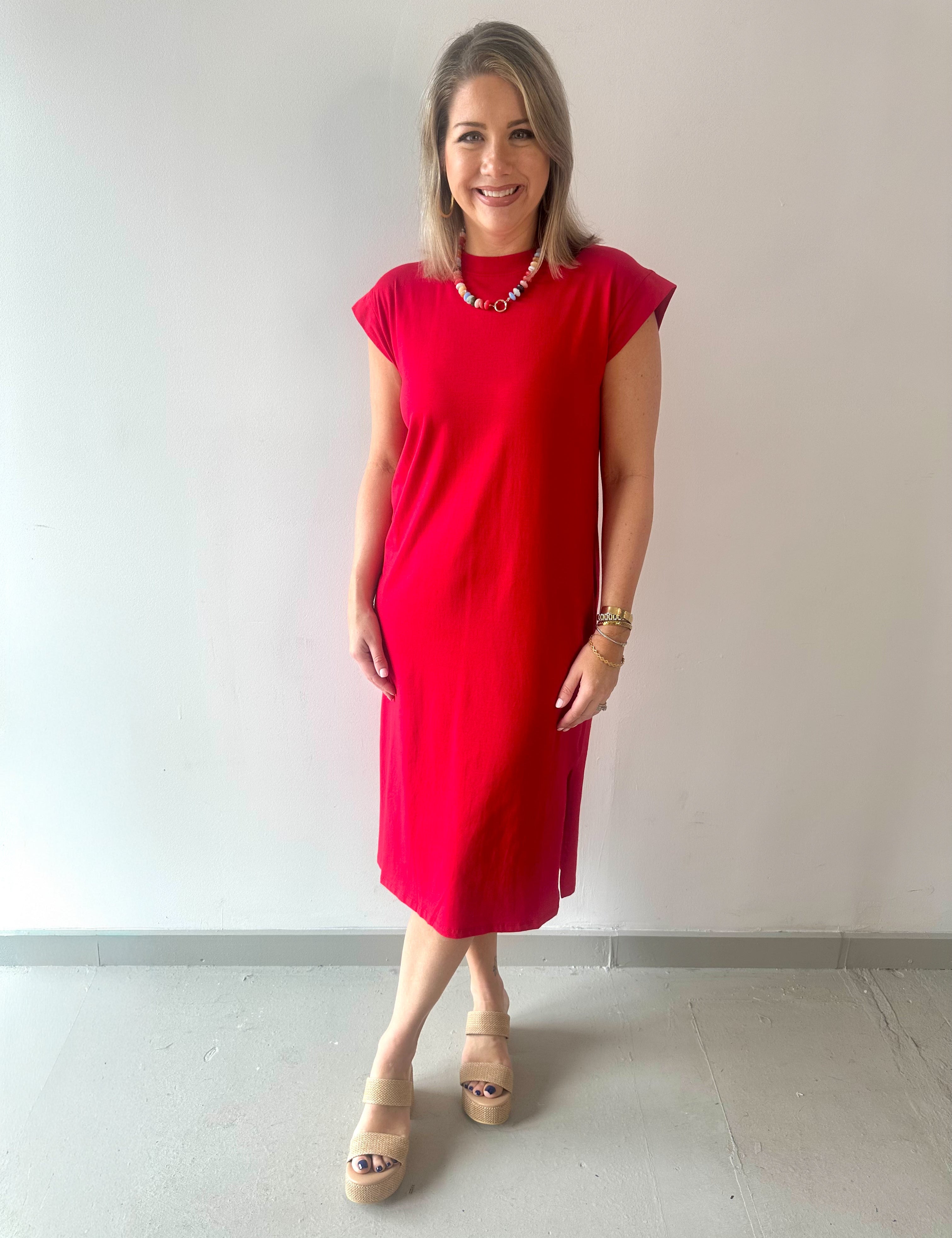 Round neck short sleeve midi dress