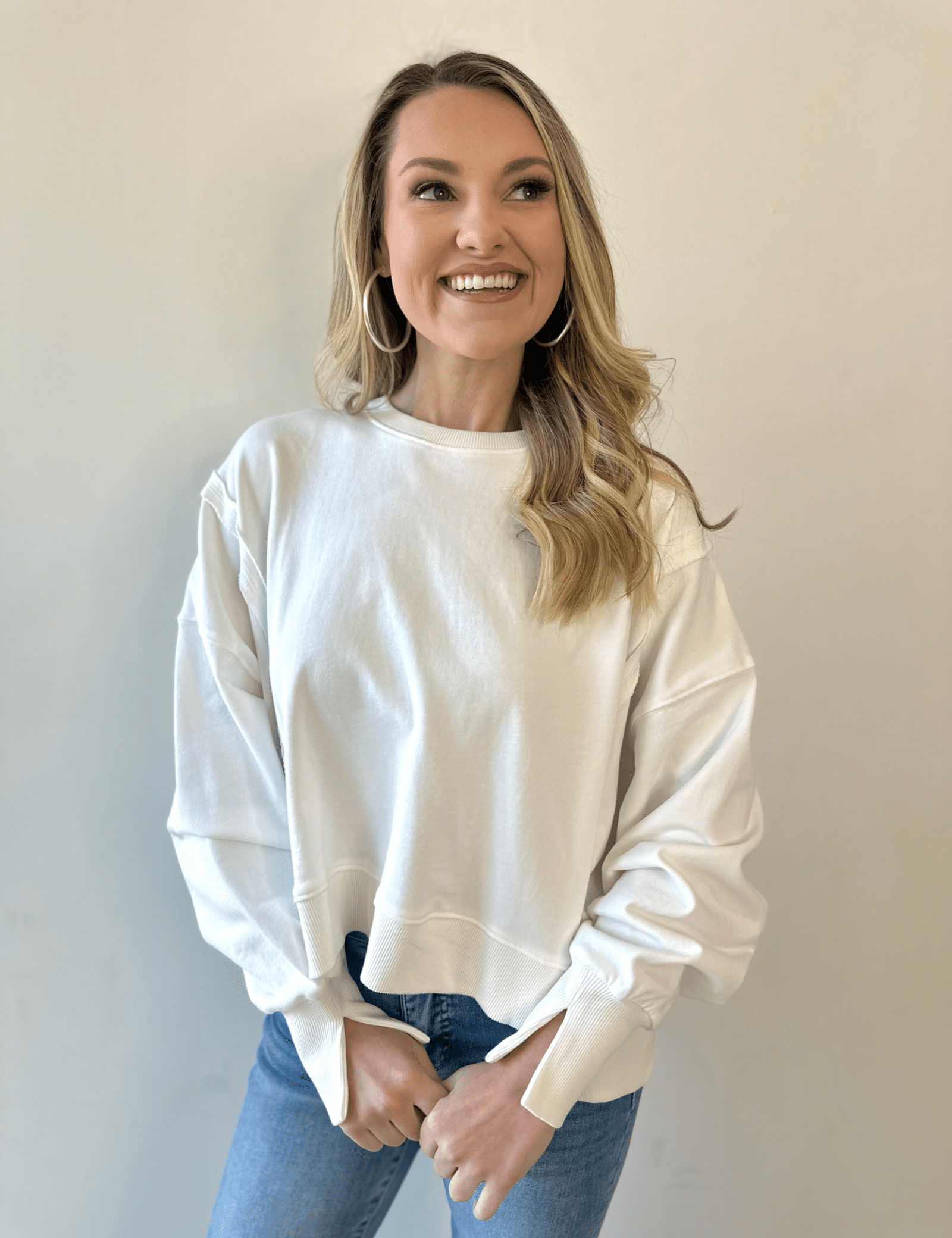 Round Neck Sweatshirt - White