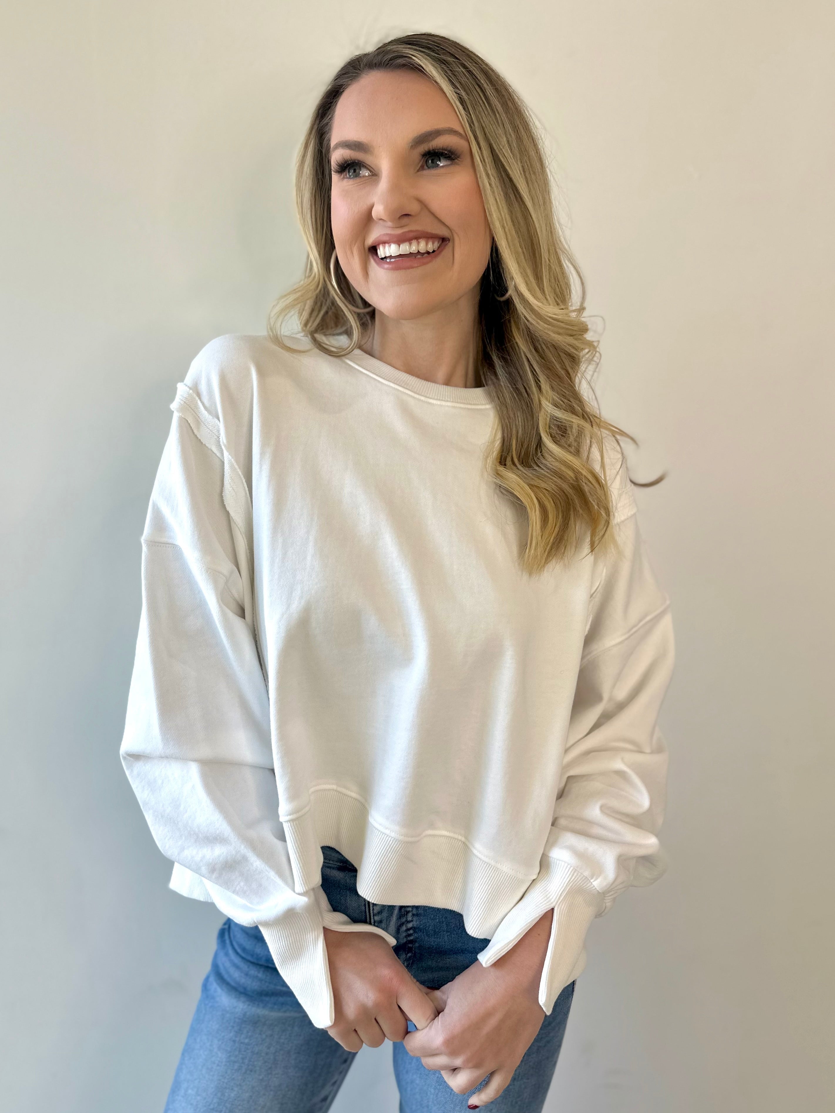 Round Neck Sweatshirt - White