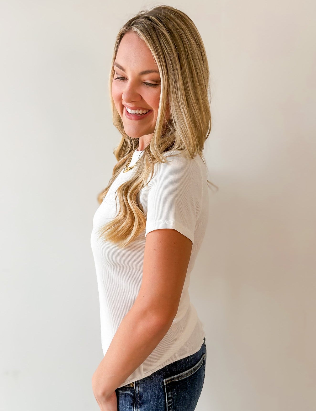 Round Neck T Shirt -White