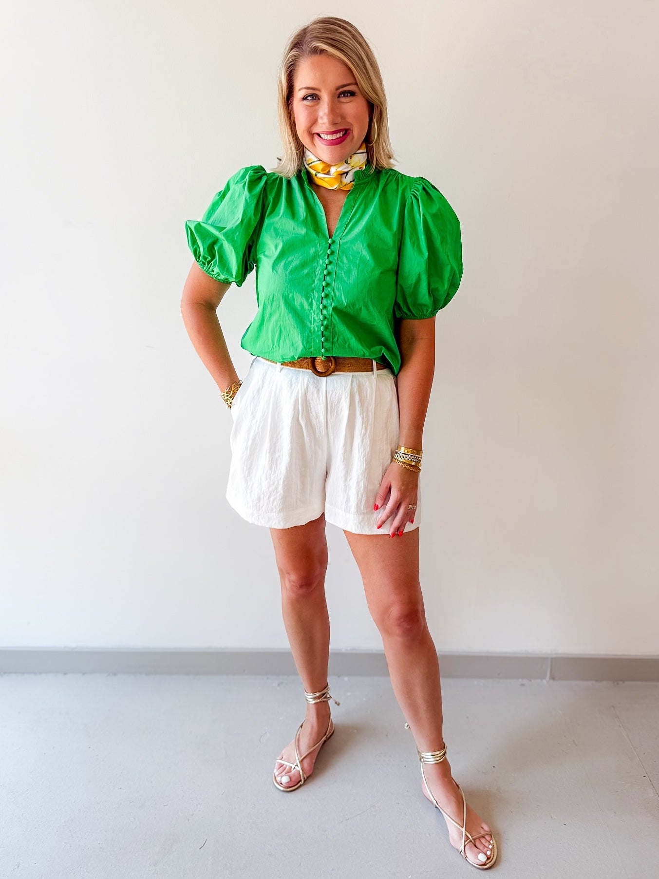 Ruffled Collar Puff Sleeve Top