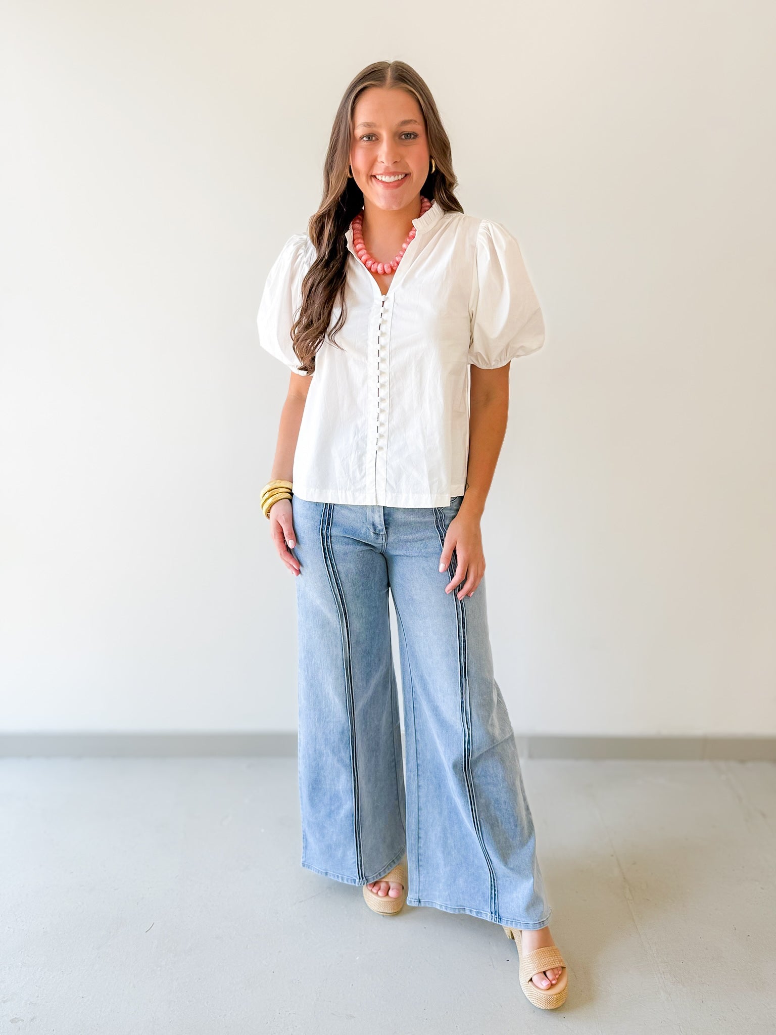 Ruffled Collar Puff Sleeve Top