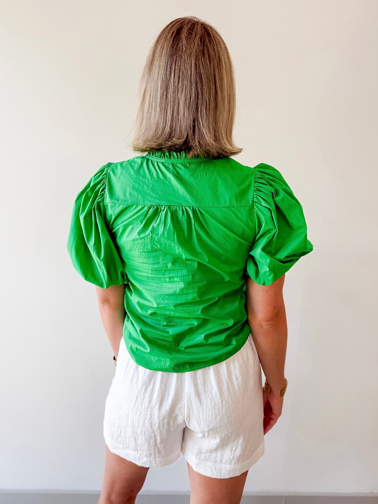 Ruffled Collar Puff Sleeve Top