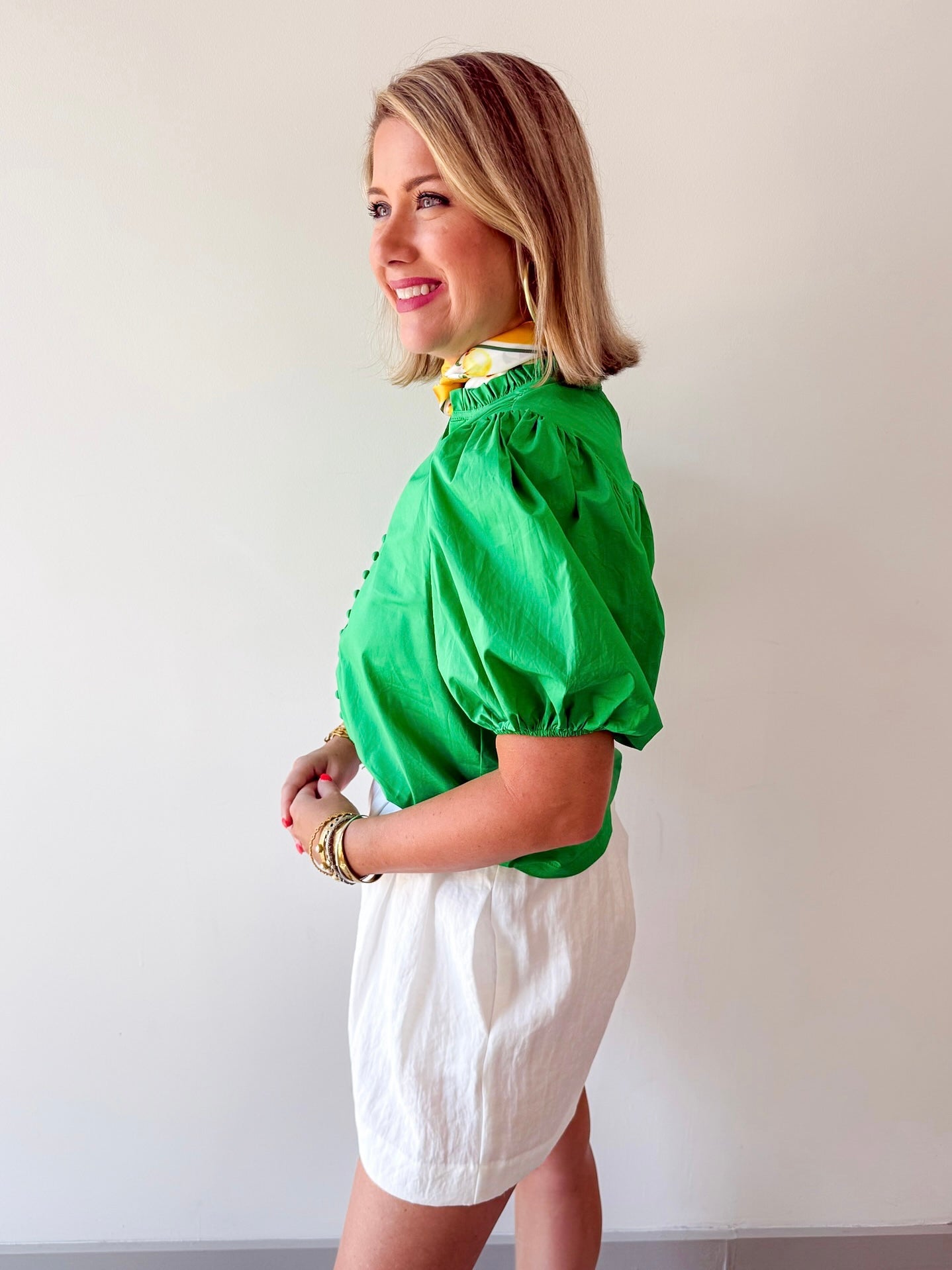 Ruffled Collar Puff Sleeve Top
