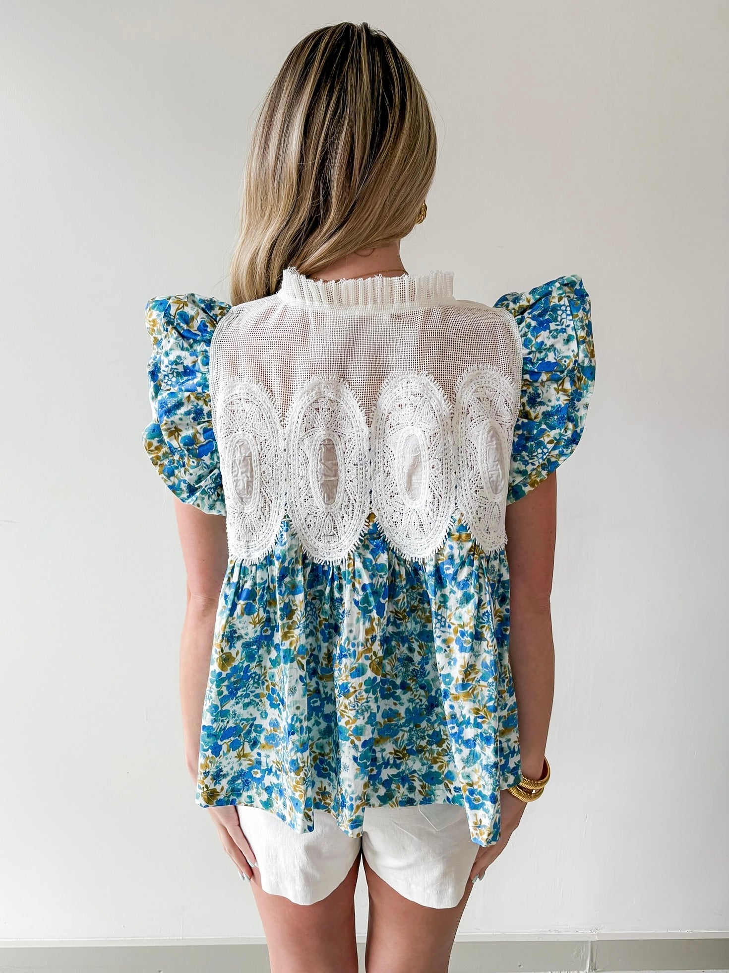 Ruffled & Combined Mesh Top