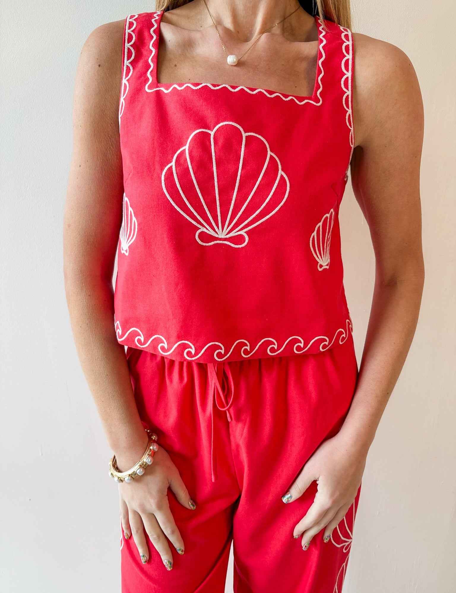 Seashell Embroidered Set