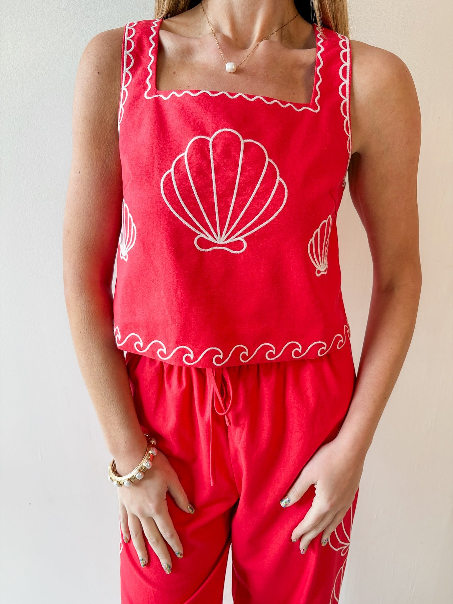 Seashell Embroidered Set