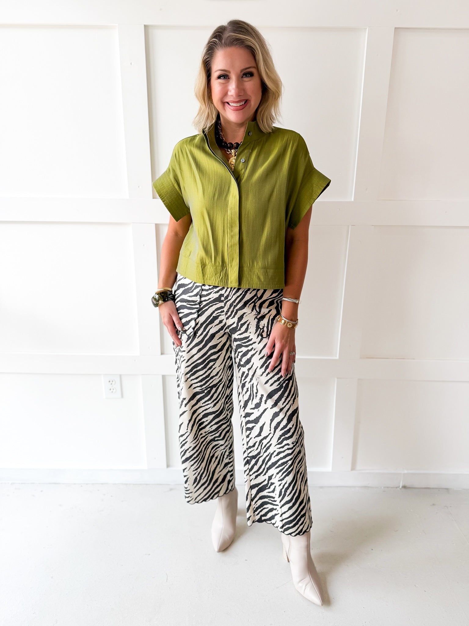 Short Sleeve Collared Top- Olive