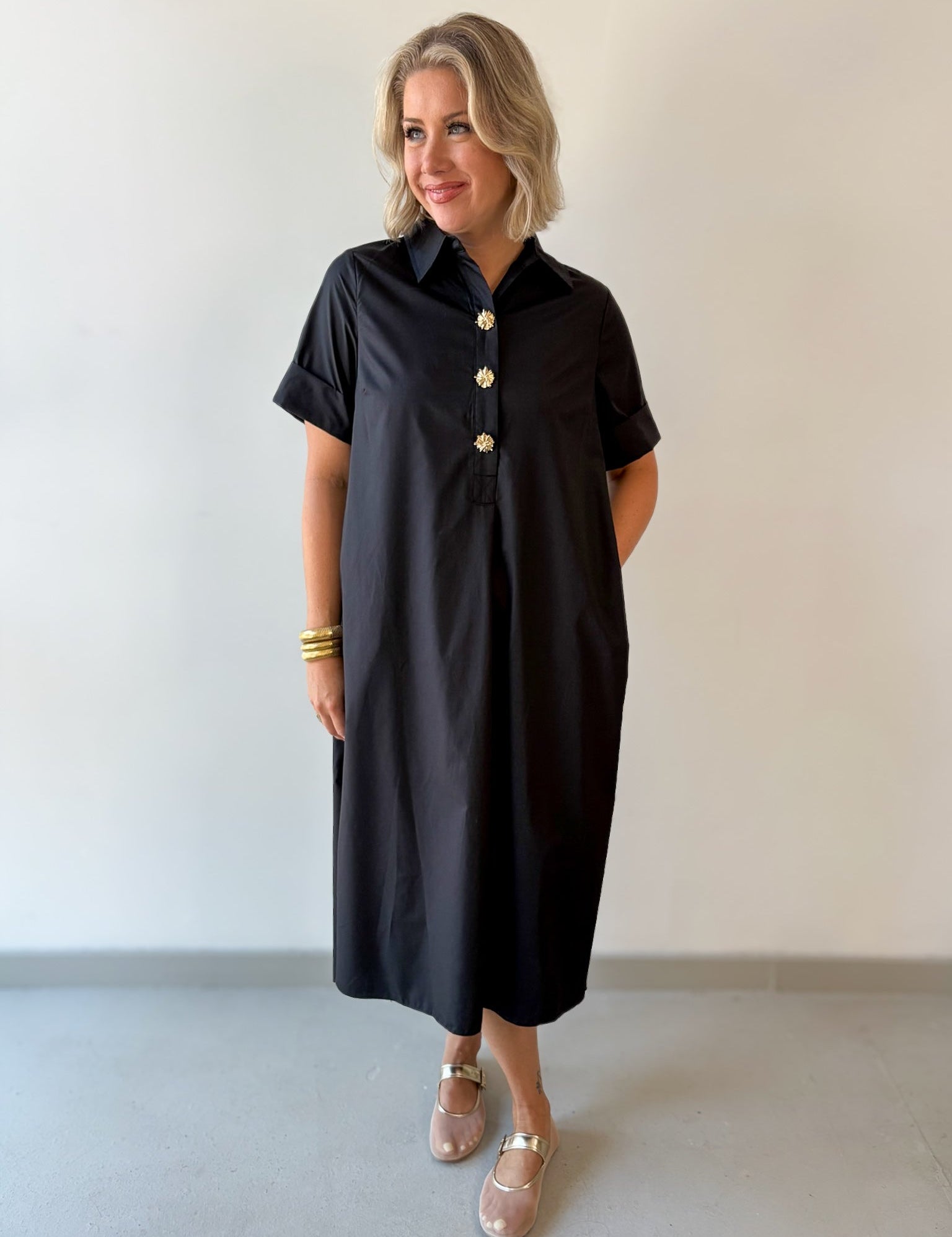Short Sleeve Midi Dress - Black