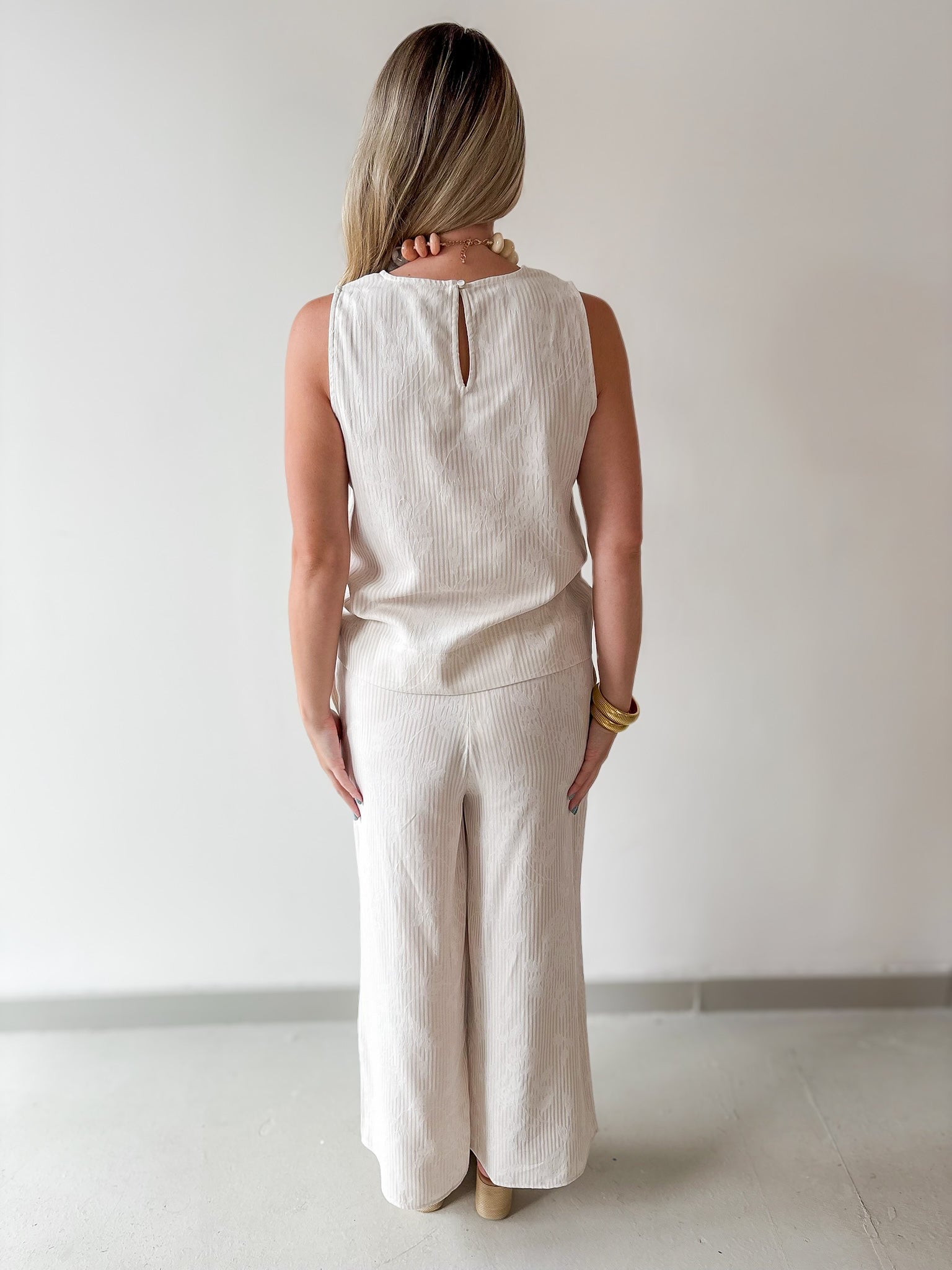 Sleeveless Top & Pant Set