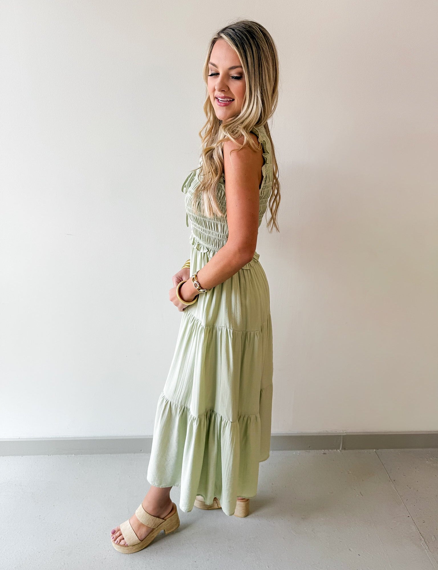 Smocked Tie Ruffled Midi Dress - Mint