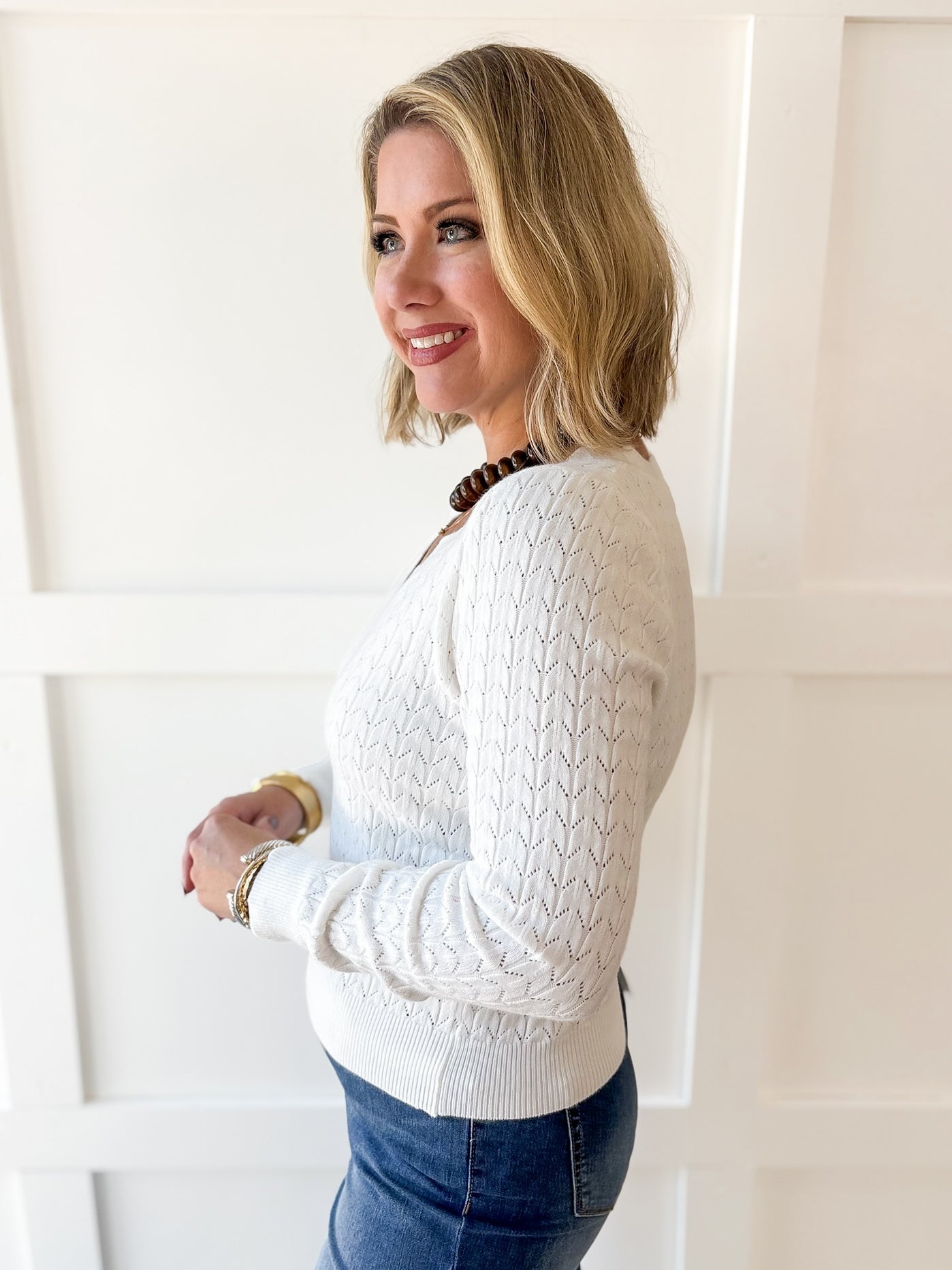 Soft Fine Scallop Edge Sweater- White