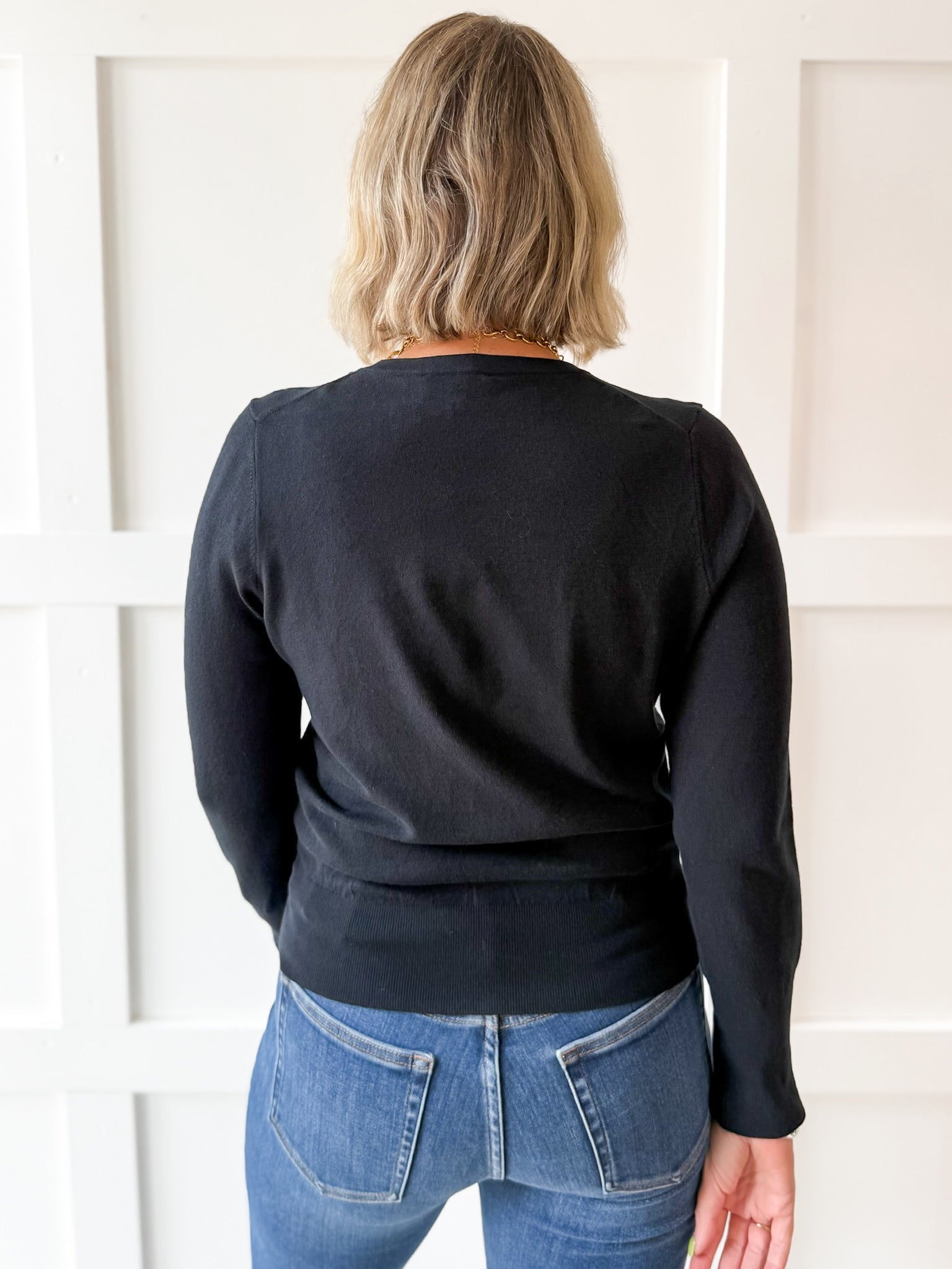 Solid round neck long sleeve top - Black