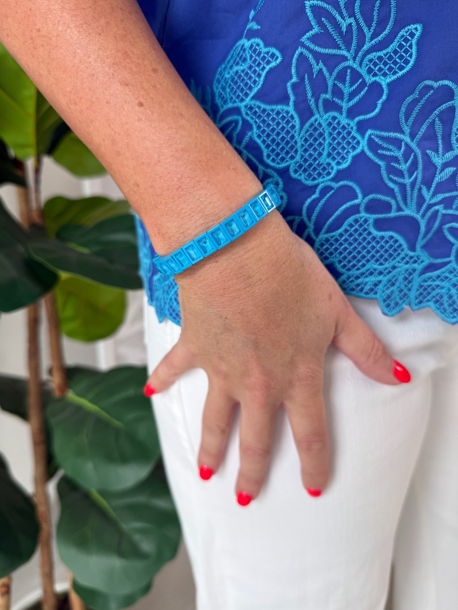 Solid Turquoise Blue Stretch Bracelet