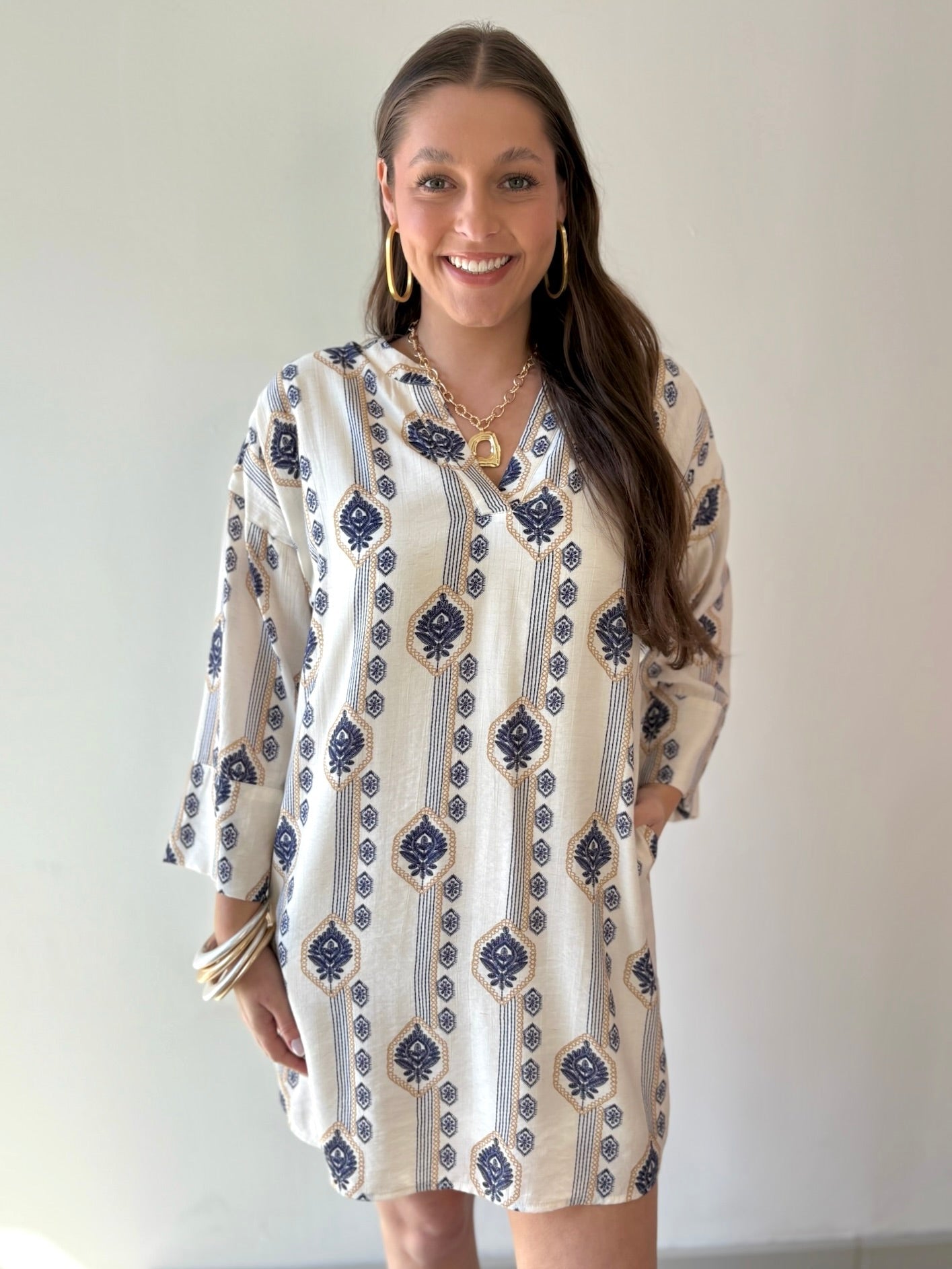 Split Neck Kaftan - Off White/Navy