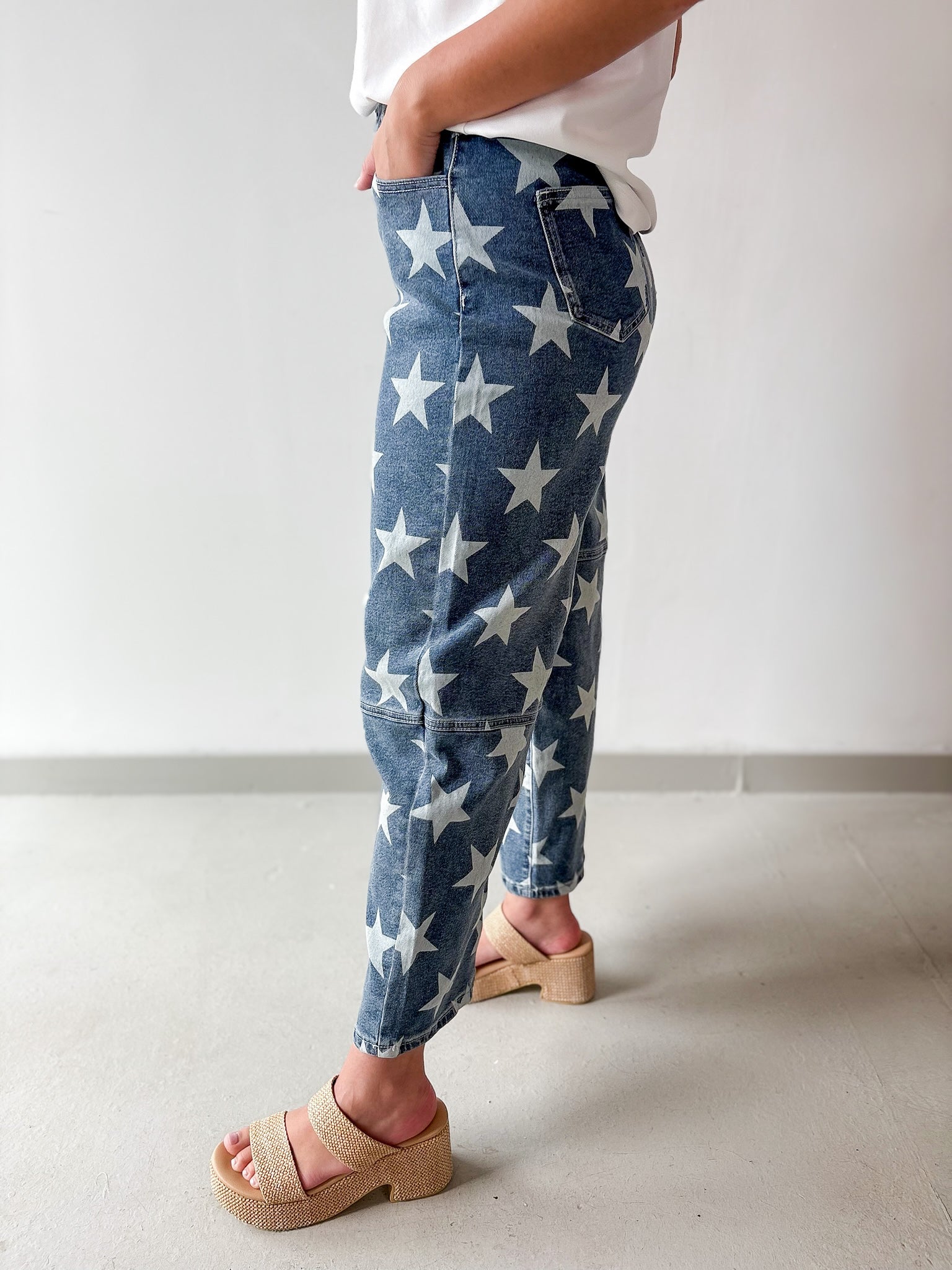 Star Printed Barrel Leg Pants