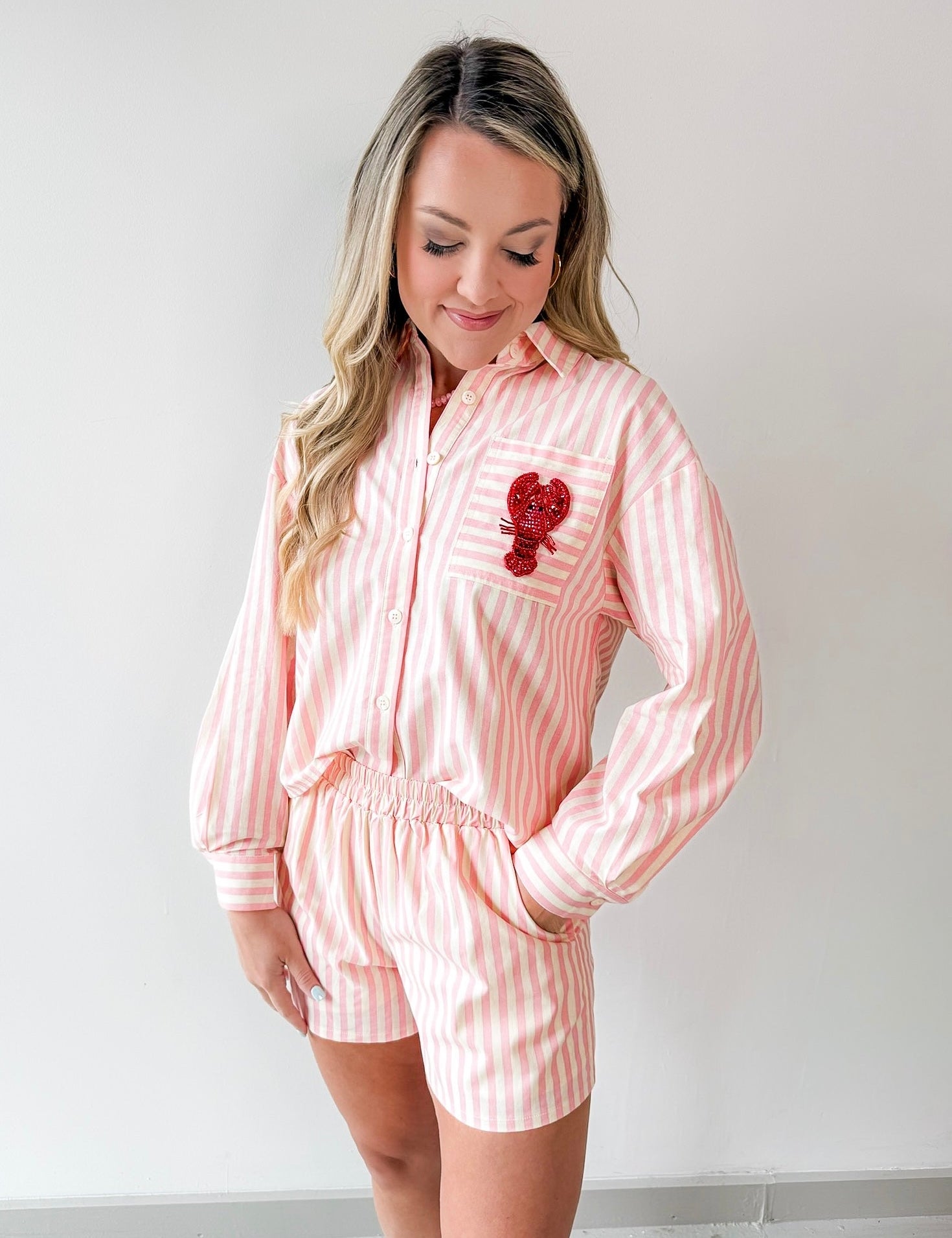 Striped Embroidered Lobster Set