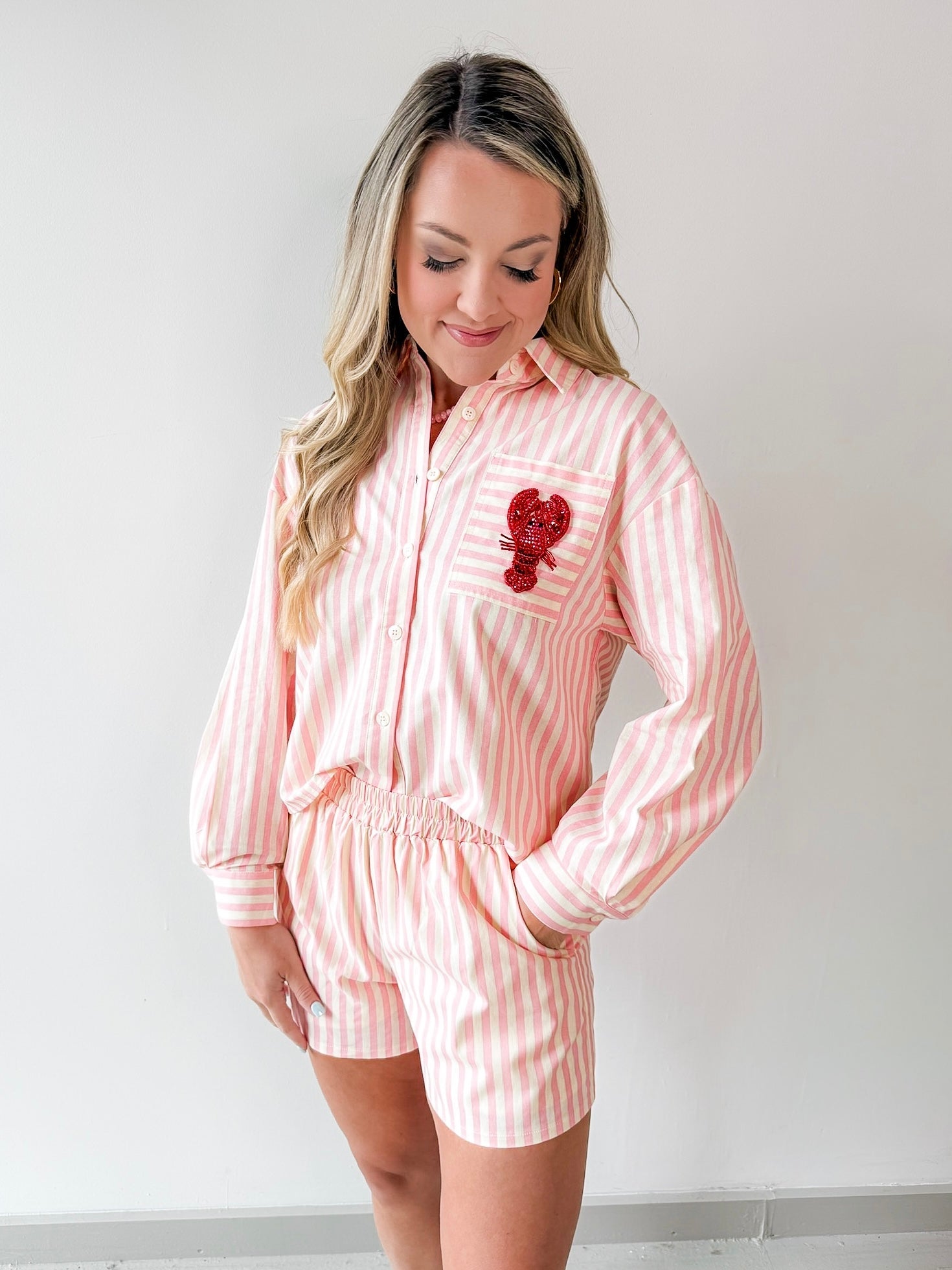Striped Embroidered Lobster Set
