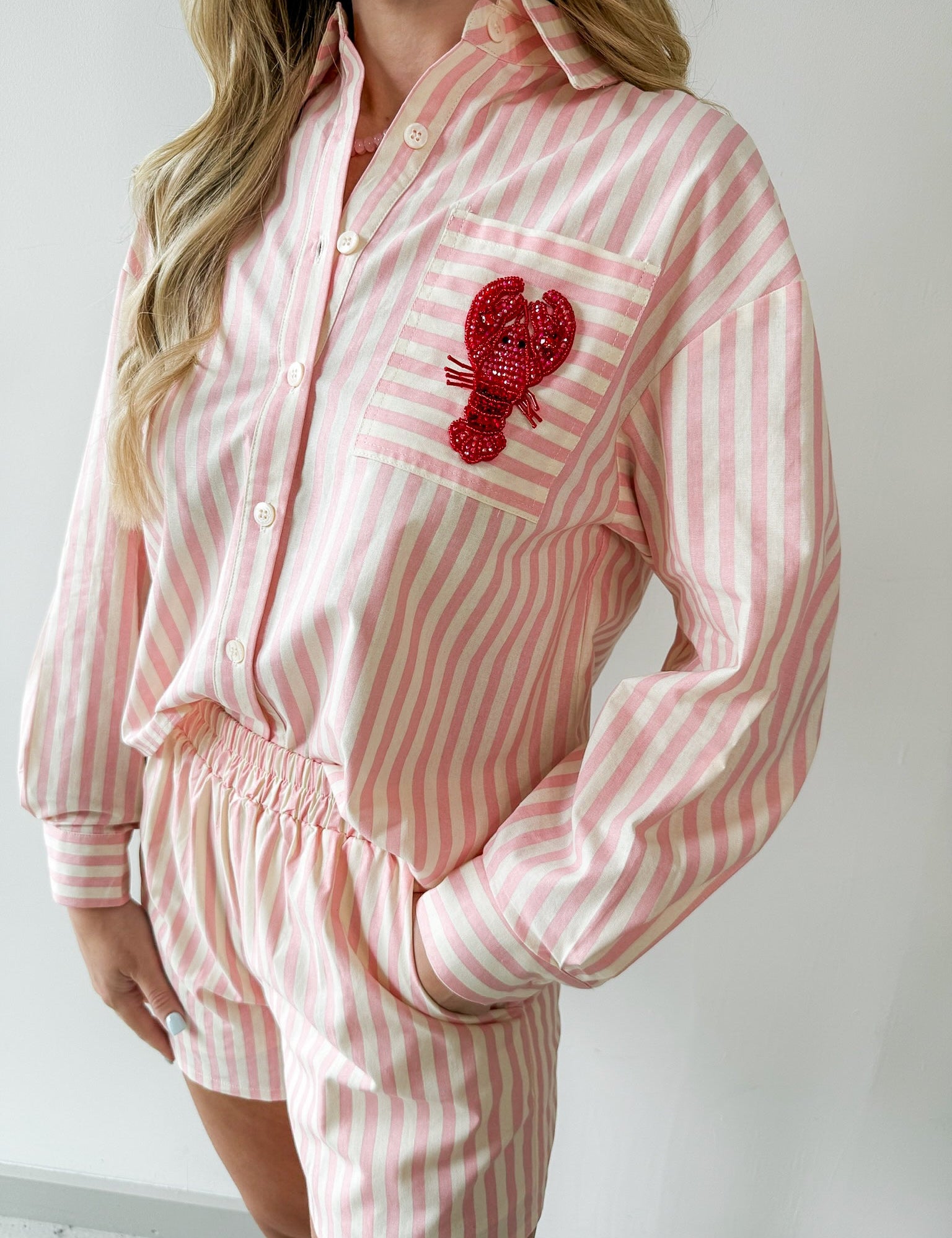 Striped Embroidered Lobster Set