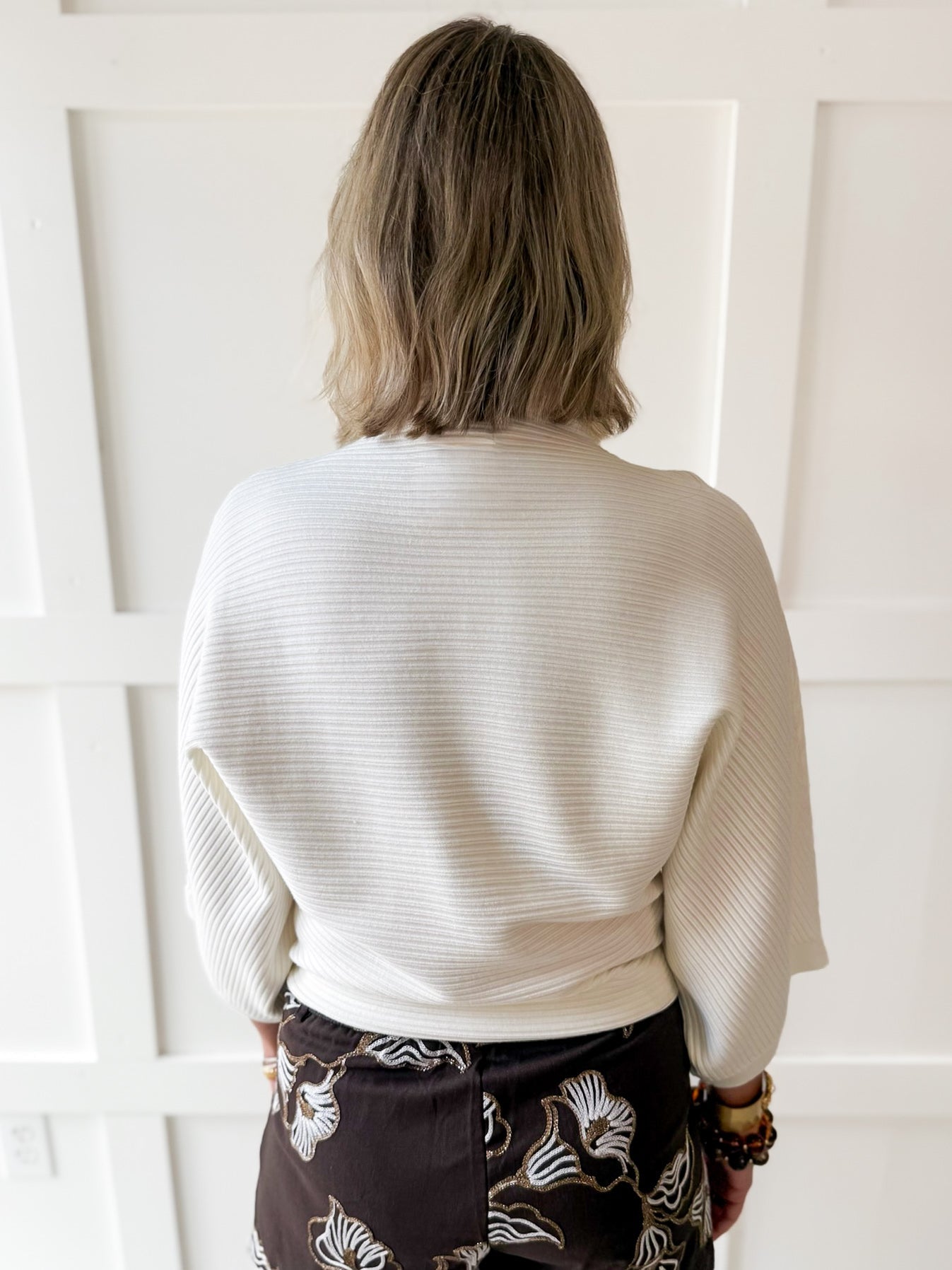 Textured Ribbed Knit Sweater - Cream