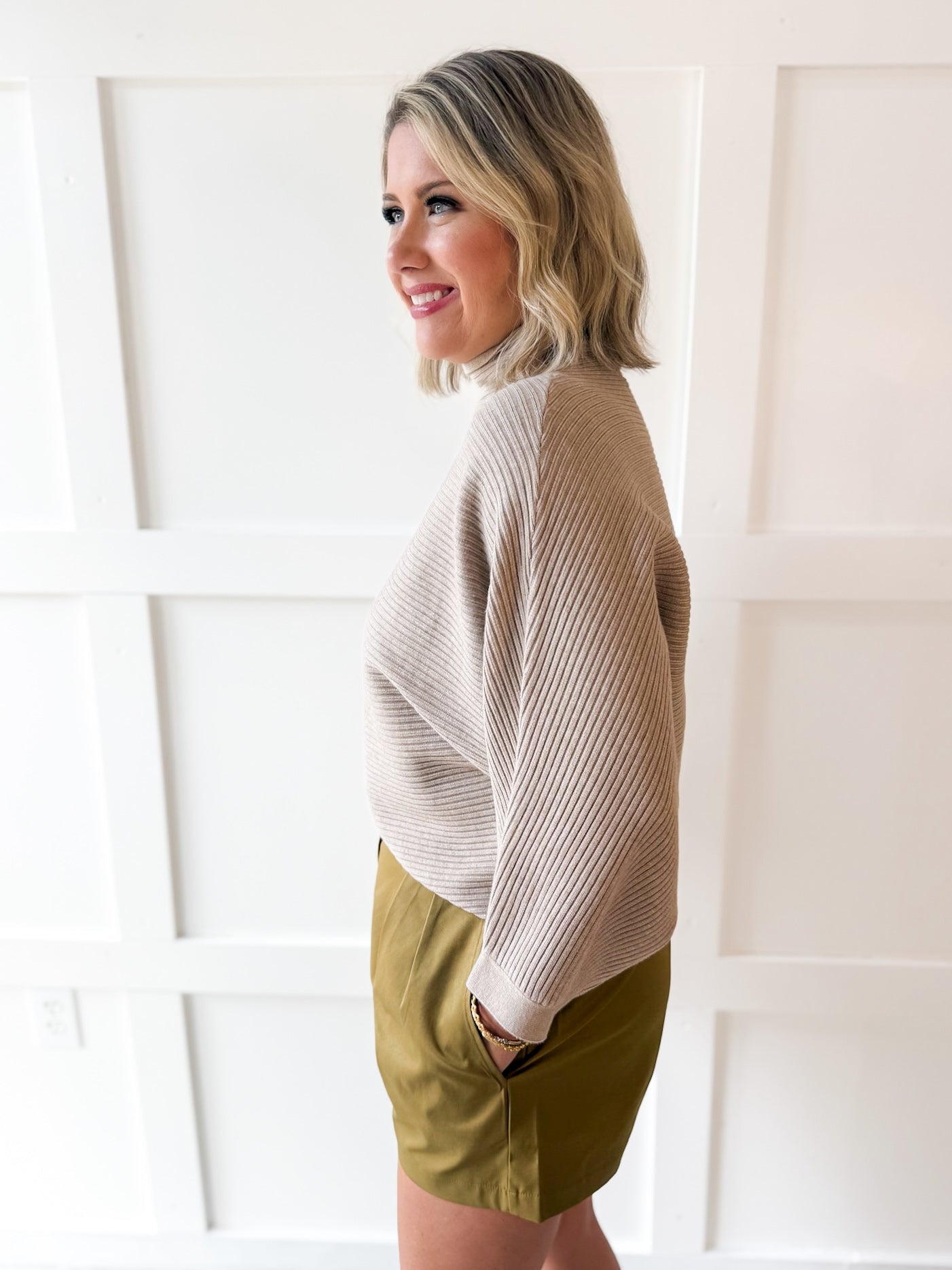 Textured Ribbed Knit Sweater - Taupe