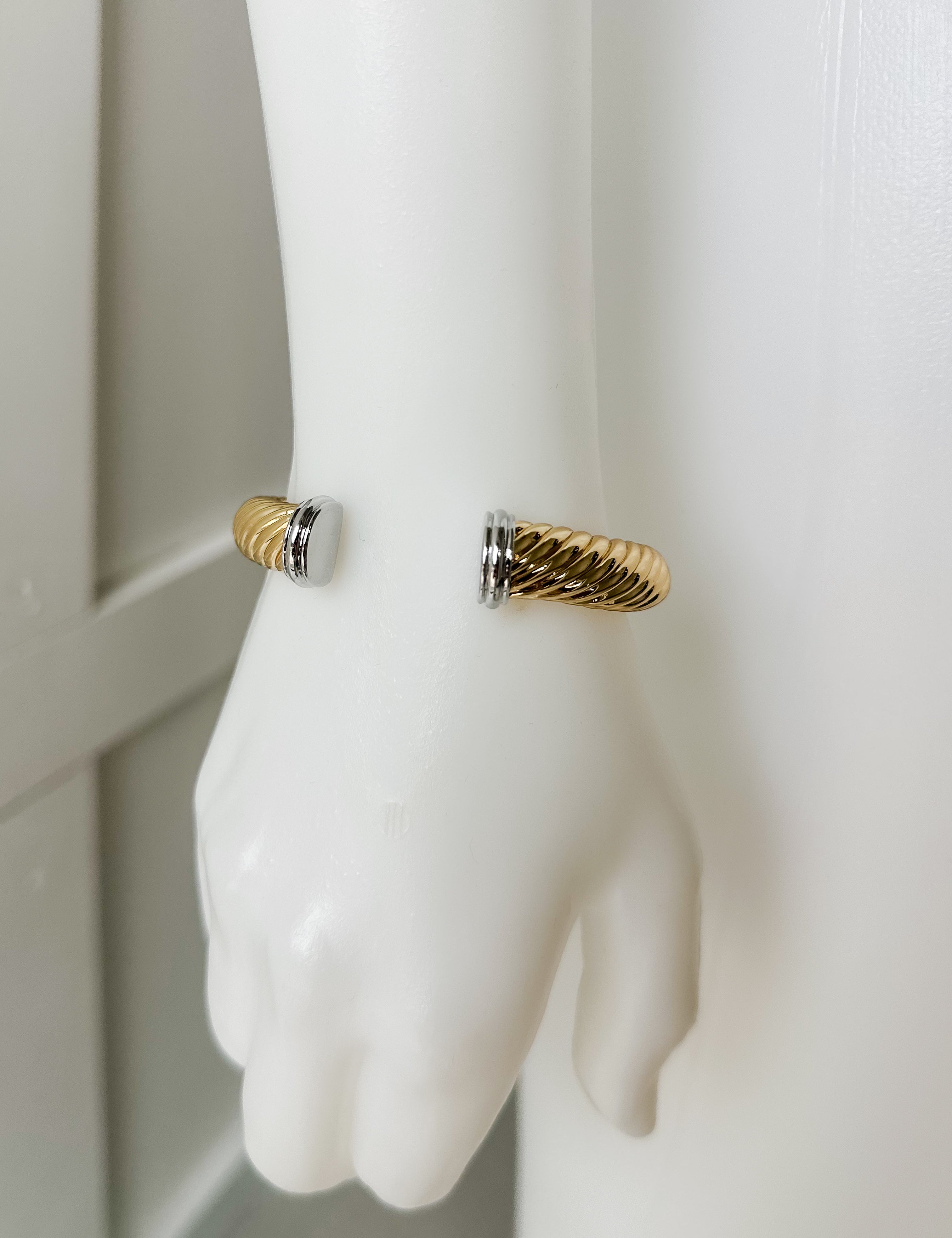 Twotone Cable Cuff - Gold/Rhodium