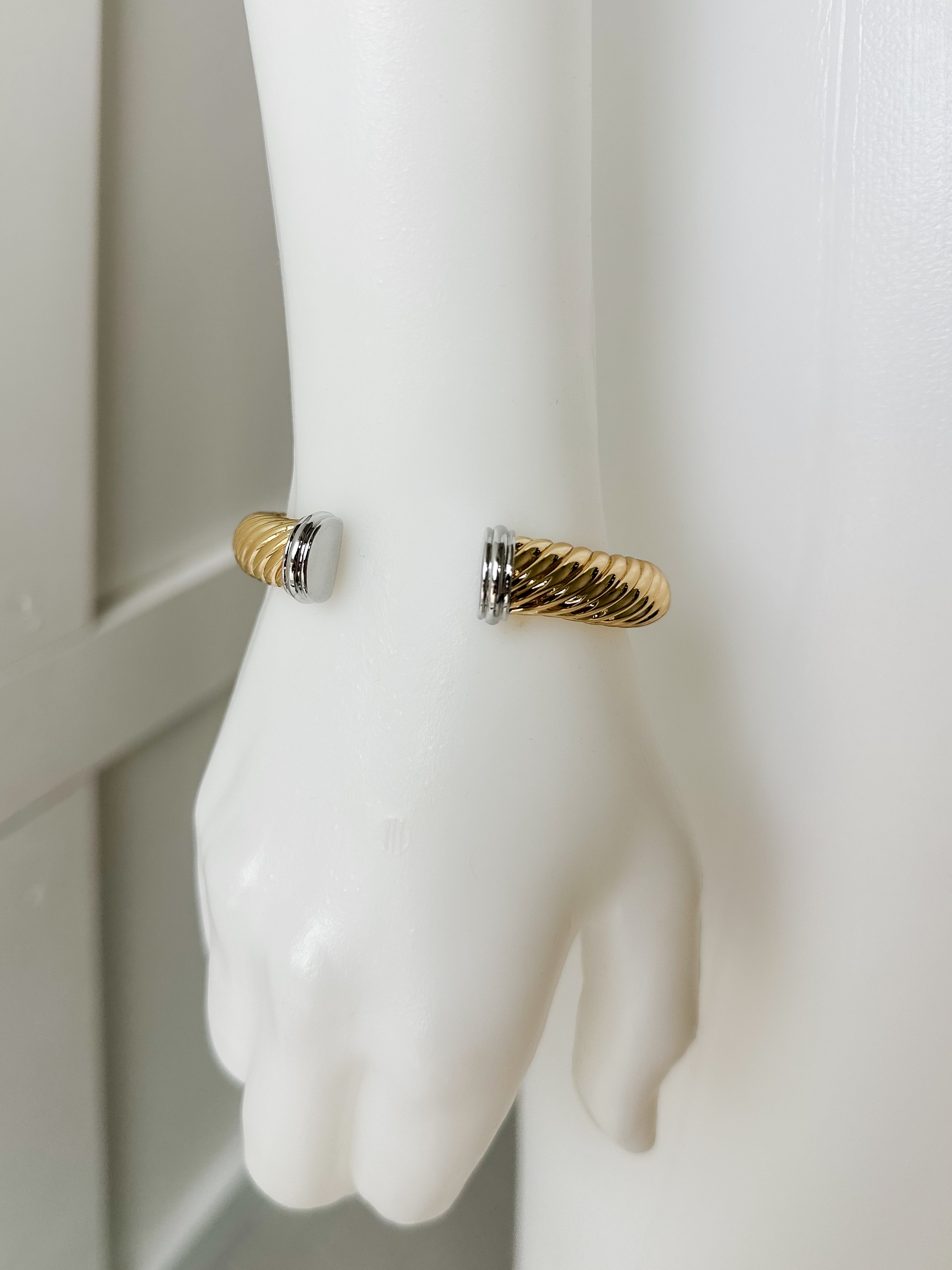 Twotone Cable Cuff - Gold/Rhodium